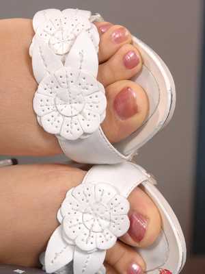 Sylvia Laurent feet